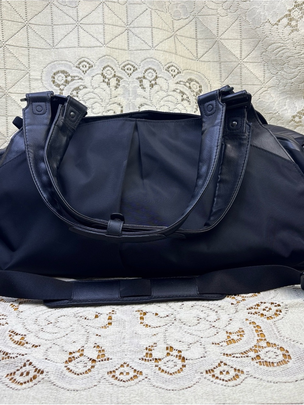 Nike Women’s Monika Standard Holdall Club Duffel Bag